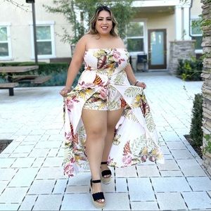 ✨NWT✨Plus Romper